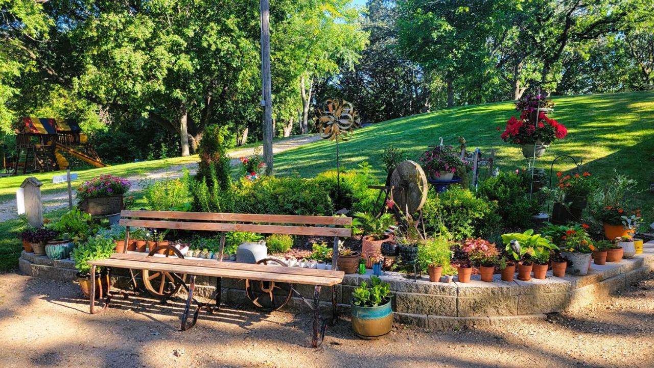 Swan Lake Resort & Campground Fergus Falls Екстер'єр фото