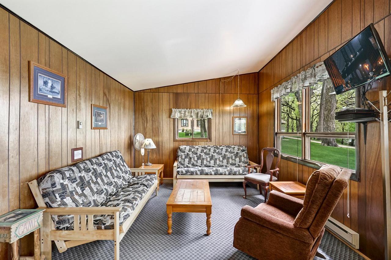 Swan Lake Resort & Campground Fergus Falls Екстер'єр фото