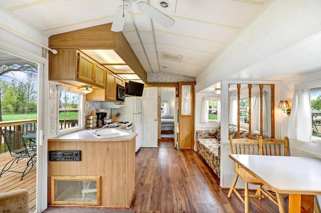 Swan Lake Resort & Campground Fergus Falls Екстер'єр фото